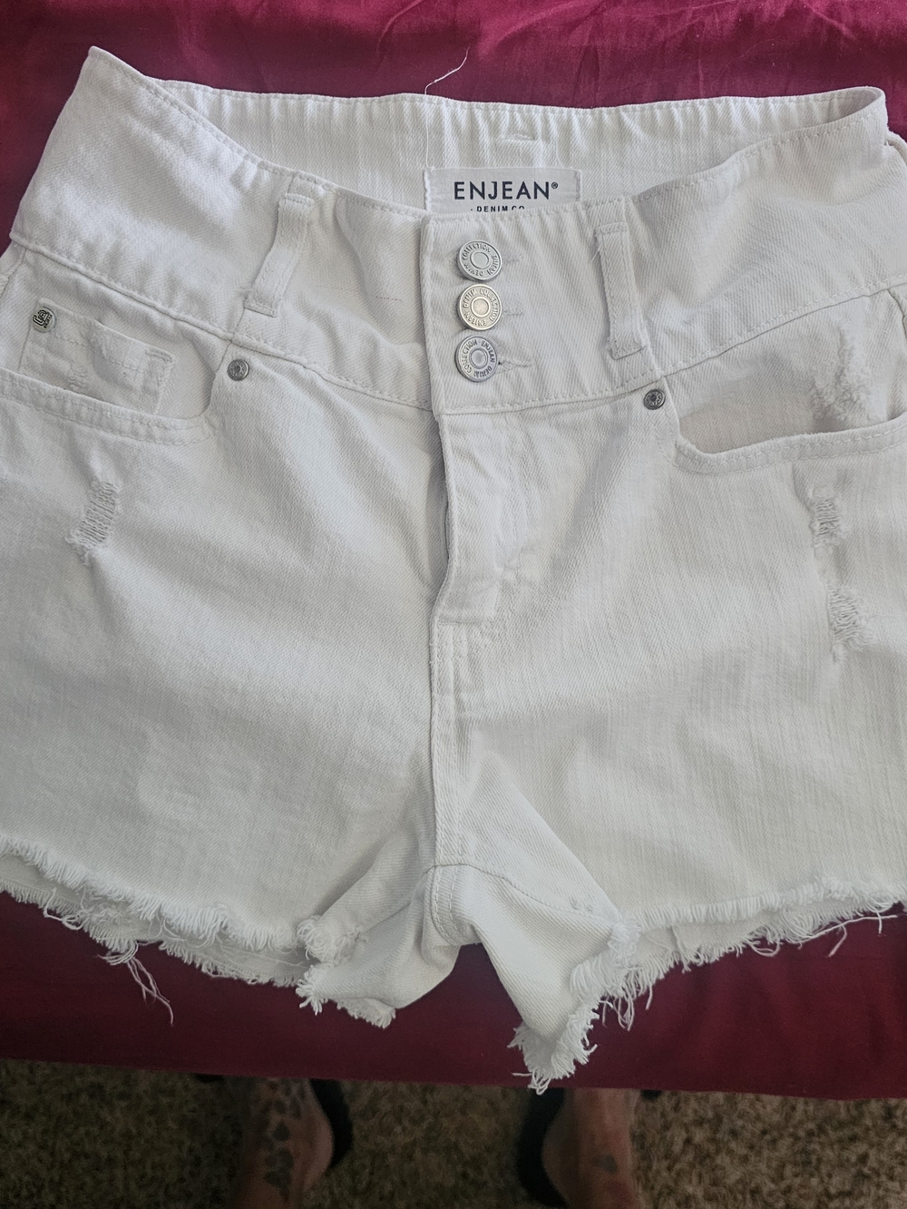 ENJEAN White High-Rise Distressed Denim Shorts
